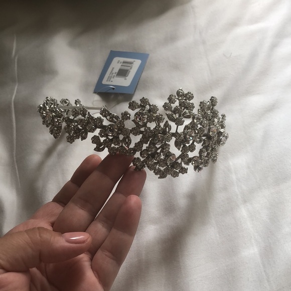 Bridal Rhinestone Headband - Picture 5 of 6